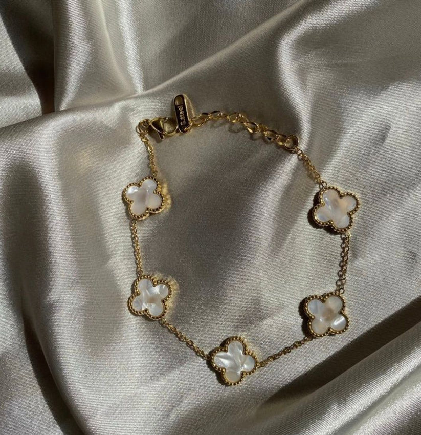 Clover Charm Bracelet (Gold, Black, White,)